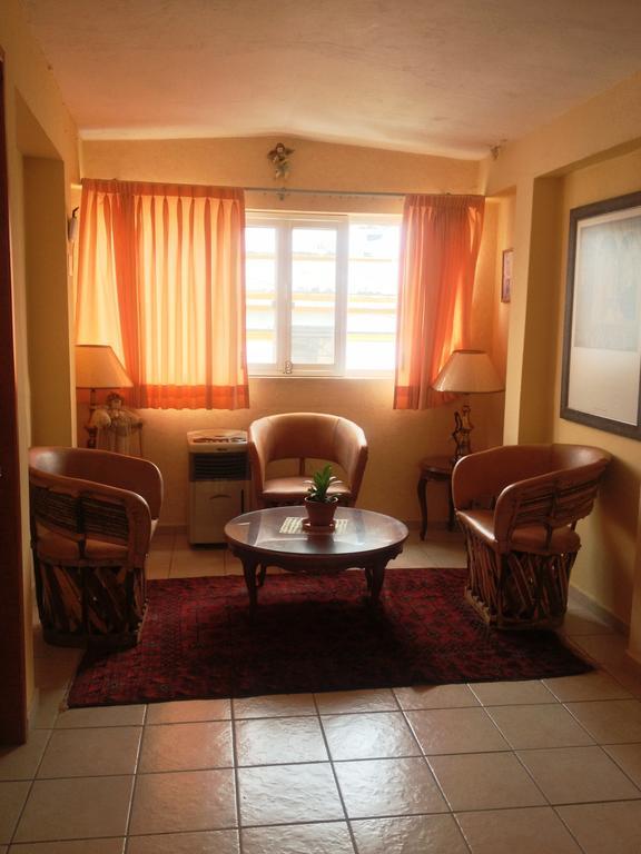 Bed and Breakfast Residencia Los Angeles Guadalajara Exterior foto