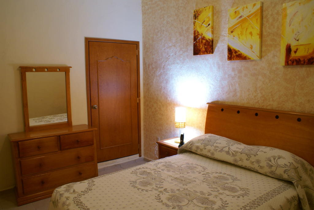 Bed and Breakfast Residencia Los Angeles Guadalajara Zimmer foto
